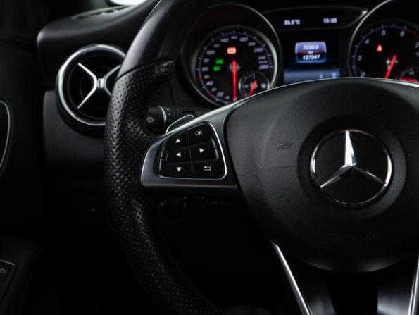 Mercedes-Benz GLA I (X156) Рестайлинг с пробегом 2017 года, цена 2 549 077 рублей, 127347 км, внедорожник, Автокод Объявления