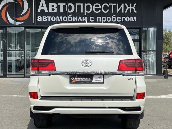 Toyota Land Cruiser 200 Series Рестайлинг 2 с пробегом 2019 года, цена 6 399 000 рублей, 180132 км, внедорожник, Автокод Объявления