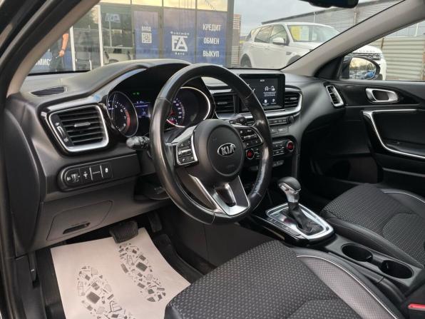 Kia Ceed III с пробегом 2019 года, цена 1 387 000 рублей, 172800 км, универсал, Автокод Объявления