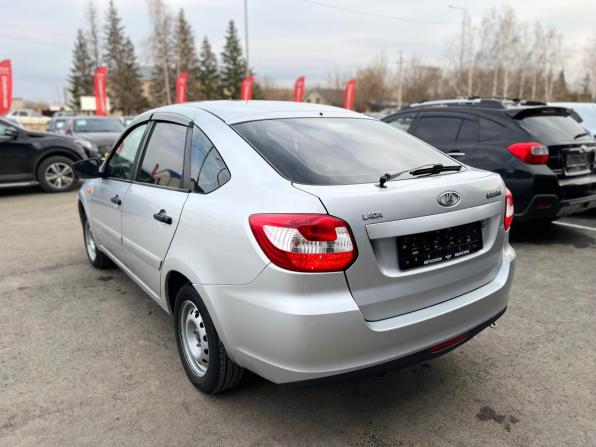 Lada (ВАЗ) Granta I с пробегом 2015 года, цена 380 000 рублей, 136140 км, лифтбек, Автокод Объявления