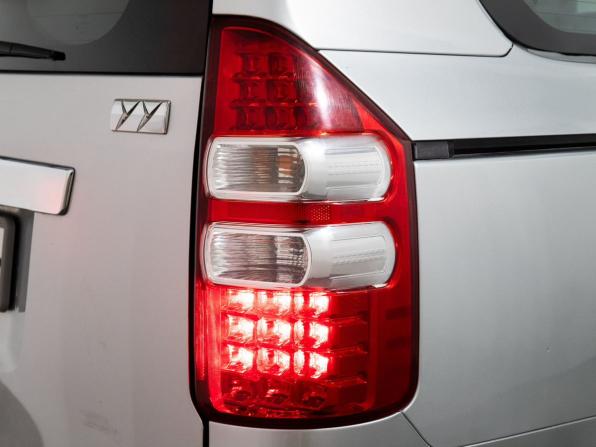 Toyota Noah II (R70) с пробегом 2012 года, цена 1 385 000 рублей, 271157 км, минивэн, Автокод Объявления