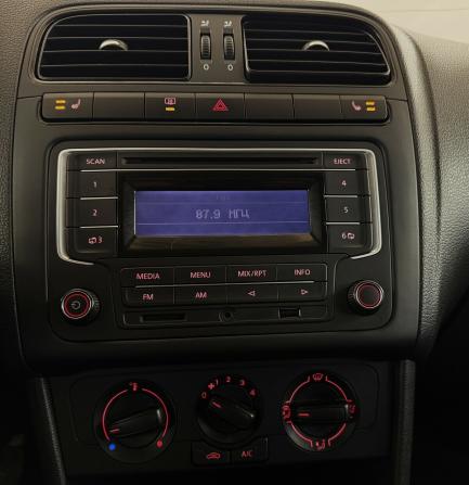 Volkswagen Polo V с пробегом 2014 года, цена 885 000 рублей, 88864 км, седан, Автокод Объявления