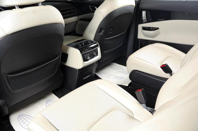 Kia Carnival IV с пробегом 2020 года, цена 4 699 000 рублей, 93706 км, минивэн, Автокод Объявления