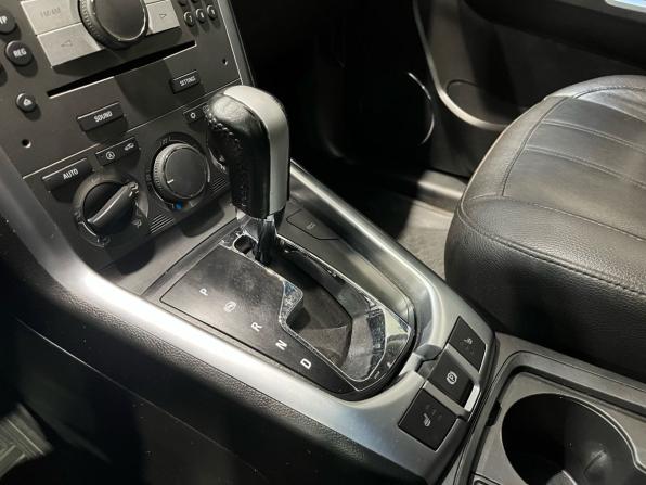 Opel Antara I Рестайлинг с пробегом 2012 года, цена 950 000 рублей, 178697 км, внедорожник, Автокод Объявления