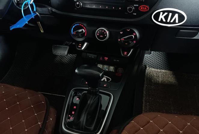 Kia Rio IV с пробегом 2018 года, цена 1 720 000 рублей, 139828 км, хэтчбек, Автокод Объявления
