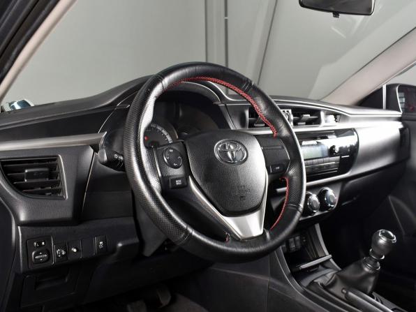 Toyota Corolla XI (E160 E170 E180) с пробегом 2013 года, цена 1 239 999 рублей, 143104 км, седан, Автокод Объявления