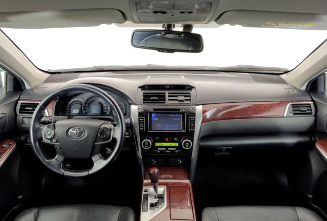 Toyota Camry VII (XV50) с пробегом 2013 года, цена 1 400 000 рублей, 261979 км, седан, Автокод Объявления
