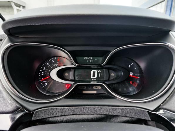 Renault Kaptur I Рестайлинг с пробегом 2021 года, цена 1 394 000 рублей, 186404 км, внедорожник, Автокод Объявления