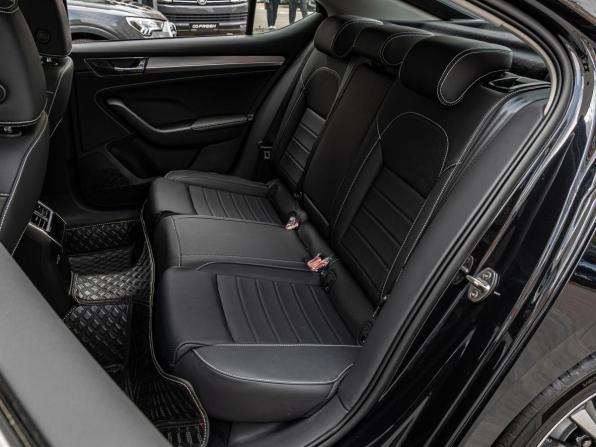 Skoda Superb III Рестайлинг с пробегом 2025 года, цена 3 200 000 рублей, 33 км, лифтбек, Автокод Объявления