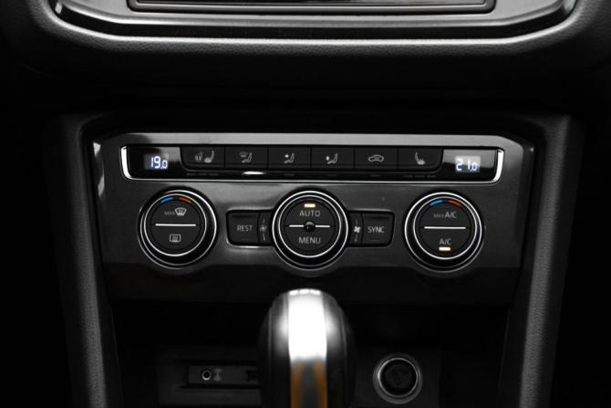 Volkswagen Tiguan II с пробегом 2017 года, цена 1 965 000 рублей, 211977 км, внедорожник, Автокод Объявления