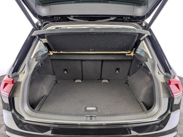 Volkswagen Tiguan II с пробегом 2019 года, цена 2 850 000 рублей, 98000 км, внедорожник, Автокод Объявления