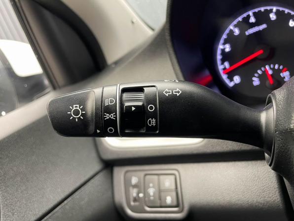 Hyundai Solaris II с пробегом 2019 года, цена 1 097 000 рублей, 102959 км, седан, Автокод Объявления