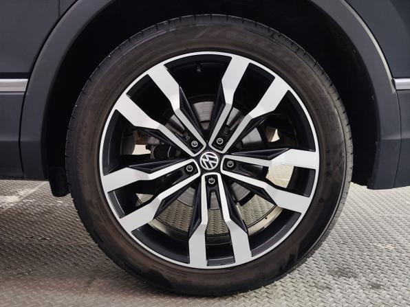 Volkswagen Tiguan II с пробегом 2019 года, цена 2 785 000 рублей, 100737 км, внедорожник, Автокод Объявления