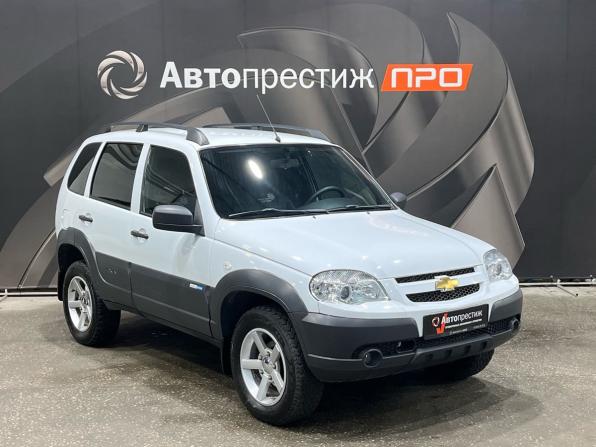 Chevrolet Niva I Рестайлинг с пробегом 2015 года, цена 709 000 рублей, 34237 км, внедорожник, Автокод Объявления