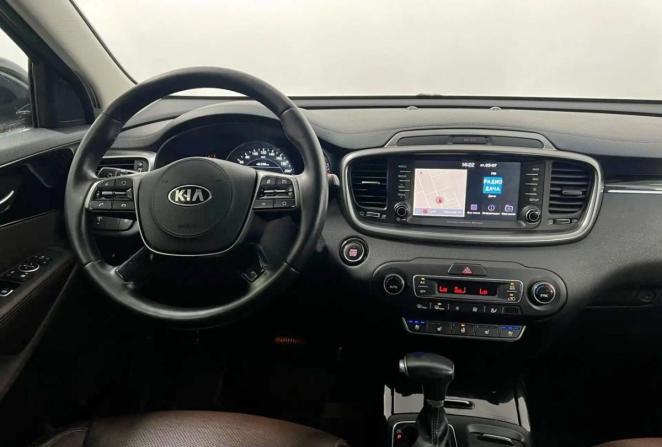 Kia Sorento II Рестайлинг с пробегом 2018 года, цена 2 150 000 рублей, 279345 км, внедорожник, Автокод Объявления