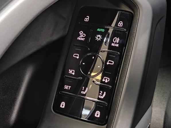 Audi Q5 III (GU) с пробегом 2026 года, цена 8 990 000 рублей, 2216 км, внедорожник, Автокод Объявления