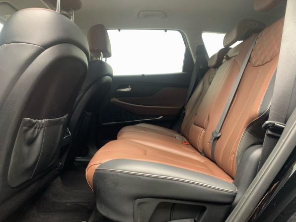 Hyundai Santa Fe IV Рестайлинг с пробегом 2021 года, цена 3 399 000 рублей, 108621 км, внедорожник, Автокод Объявления