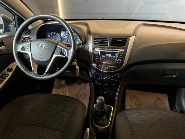 Hyundai Solaris I Рестайлинг с пробегом 2015 года, цена 885 000 рублей, 139633 км, хэтчбек, Автокод Объявления