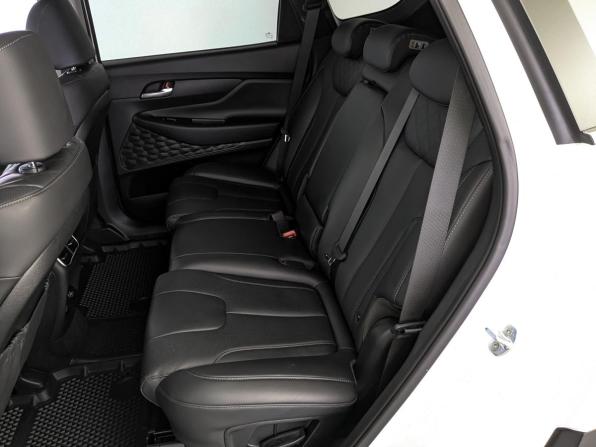 Hyundai Santa Fe IV Рестайлинг с пробегом 2022 года, цена 3 550 000 рублей, 49228 км, внедорожник, Автокод Объявления