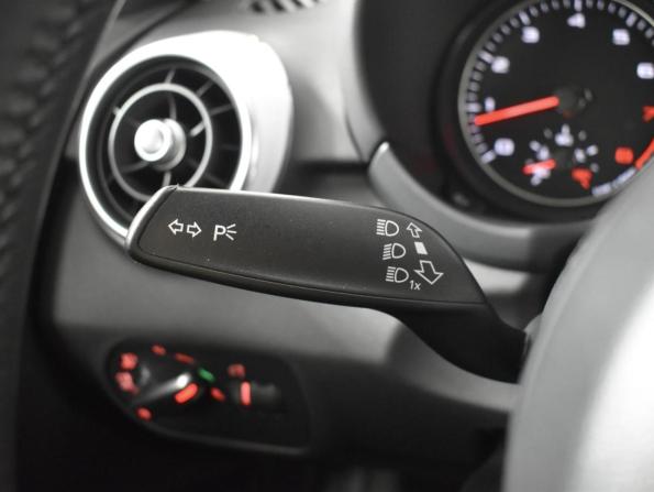 Audi A1 I (8X) с пробегом 2013 года, цена 1 259 900 рублей, 144259 км, хэтчбек, Автокод Объявления