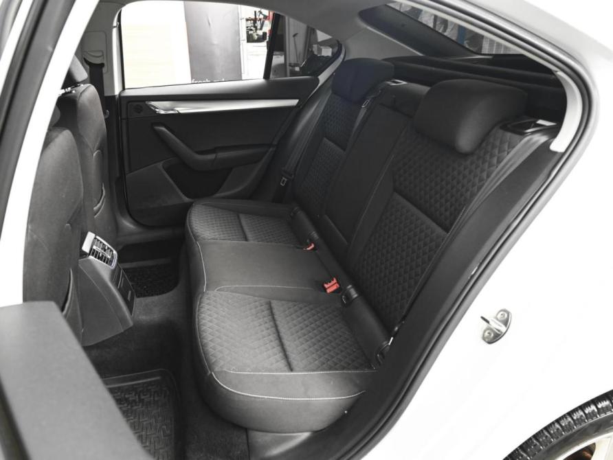 Skoda Octavia III (A7) Ставрополь  - изображение 9