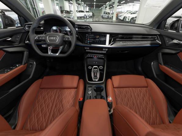 Audi A3 IV (8Y) Рестайлинг с пробегом 2025 года, цена 3 925 000 рублей, 17 км, хэтчбек, Автокод Объявления