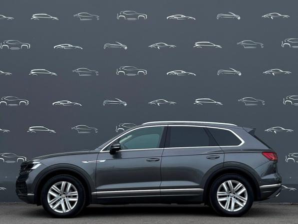 Volkswagen Touareg III с пробегом 2019 года, цена 4 498 700 рублей, 138260 км, внедорожник, Автокод Объявления