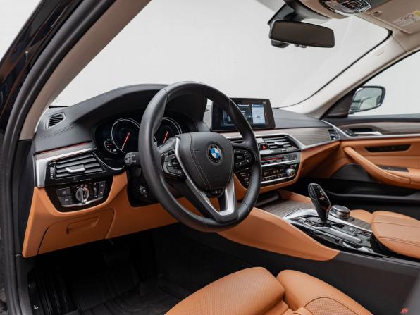 BMW 5 серии VII (G30/G31/G38) с пробегом 2017 года, цена 3 750 000 рублей, 99150 км, седан, Автокод Объявления