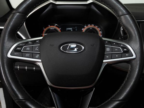 Lada (ВАЗ) Vesta I Рестайлинг (NG) с пробегом 2023 года, цена 1 278 000 рублей, 33000 км, седан, Автокод Объявления