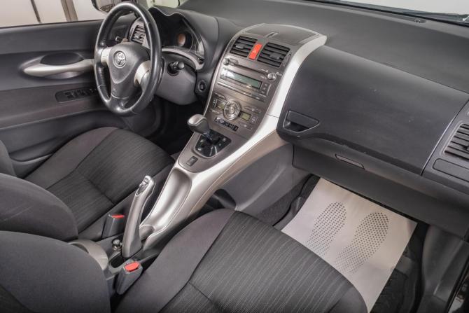 Toyota Auris I с пробегом 2007 года, цена 699 000 рублей, 198000 км, хэтчбек, Автокод Объявления