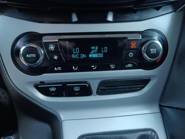 Ford Focus III с пробегом 2013 года, цена 730 000 рублей, 236156 км, седан, Автокод Объявления