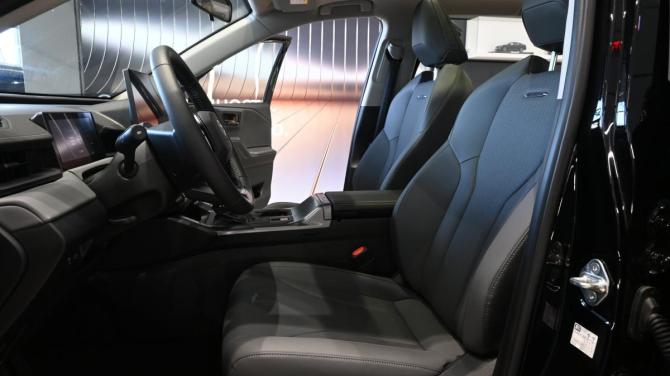 Toyota RAV4 VI (XA60) с пробегом 2026 года, цена 4 075 000 рублей, 43 км, внедорожник, Автокод Объявления