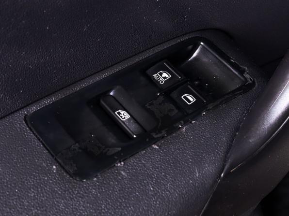Volkswagen Polo V с пробегом 2013 года, цена 630 000 рублей, 336826 км, седан, Автокод Объявления