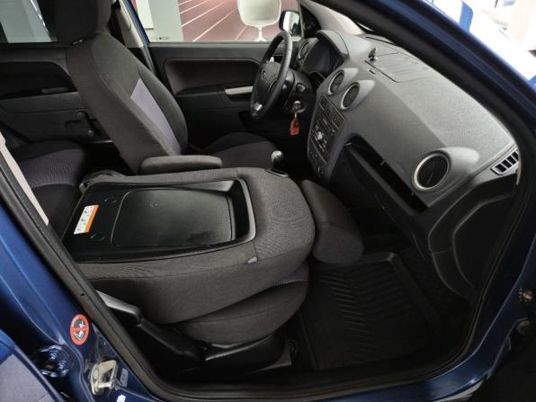 Ford Fusion I Рестайлинг с пробегом 2008 года, цена 459 000 рублей, 232481 км, хэтчбек, Автокод Объявления