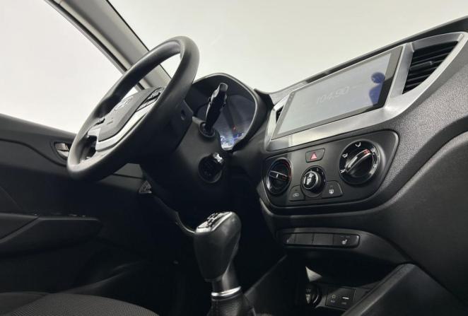 Hyundai Solaris II с пробегом 2018 года, цена 1 300 000 рублей, 132742 км, седан, Автокод Объявления