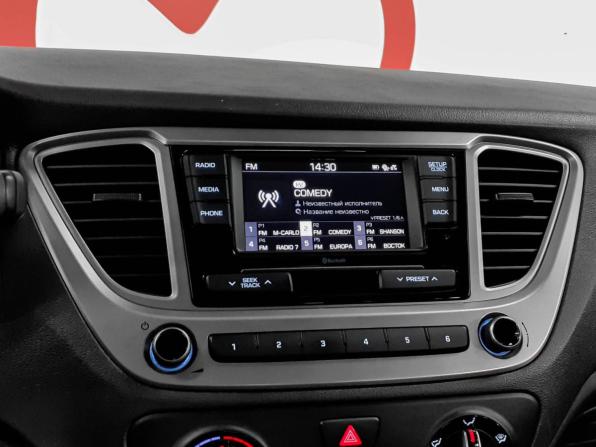 Hyundai Solaris II Рестайлинг с пробегом 2021 года, цена 1 372 000 рублей, 98000 км, седан, Автокод Объявления