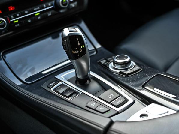 BMW 5 серии VI (F10/F11/F07) Рестайлинг с пробегом 2014 года, цена 1 700 000 рублей, 269231 км, седан, Автокод Объявления
