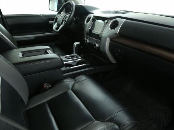 Toyota Tundra II Рестайлинг с пробегом 2020 года, цена 7 200 000 рублей, 133500 км, пикап, Автокод Объявления