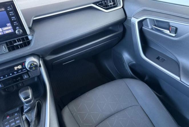Toyota RAV4 V (XA50) с пробегом 2021 года, цена 3 065 000 рублей, 121071 км, внедорожник, Автокод Объявления