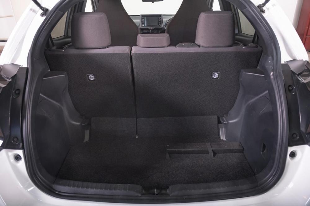 Toyota Yaris IV Томск  - изображение 23