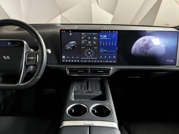 Li Auto (Lixiang) L9 I Рестайлинг с пробегом 2024 года, цена 6 700 000 рублей, 57658 км, внедорожник, Автокод Объявления