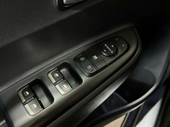 Kia Rio IV Рестайлинг с пробегом 2022 года, цена 1 570 000 рублей, 121534 км, седан, Автокод Объявления