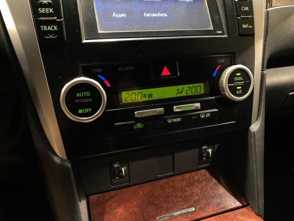 Toyota Camry VII (XV50) с пробегом 2013 года, цена 1 400 000 рублей, 249003 км, седан, Автокод Объявления