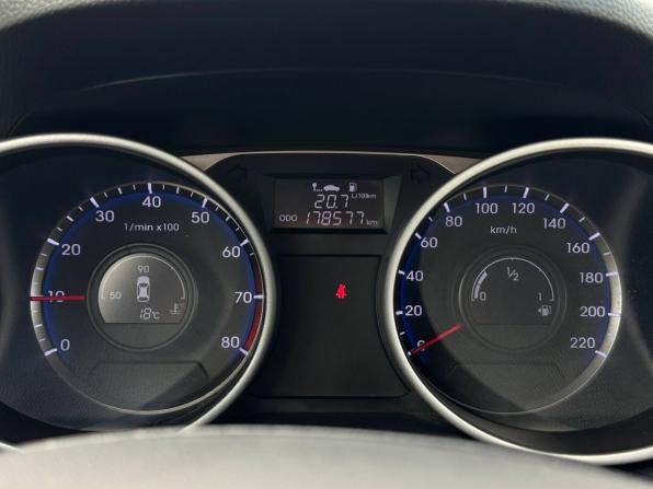 Hyundai ix35 I с пробегом 2012 года, цена 1 099 000 рублей, 178577 км, внедорожник, Автокод Объявления