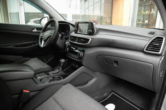 Hyundai Tucson III Рестайлинг с пробегом 2018 года, цена 1 595 000 рублей, 230000 км, внедорожник, Автокод Объявления