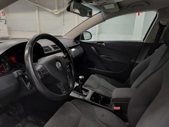 Volkswagen Passat B6 с пробегом 2006 года, цена 419 000 рублей, 201618 км, универсал, Автокод Объявления