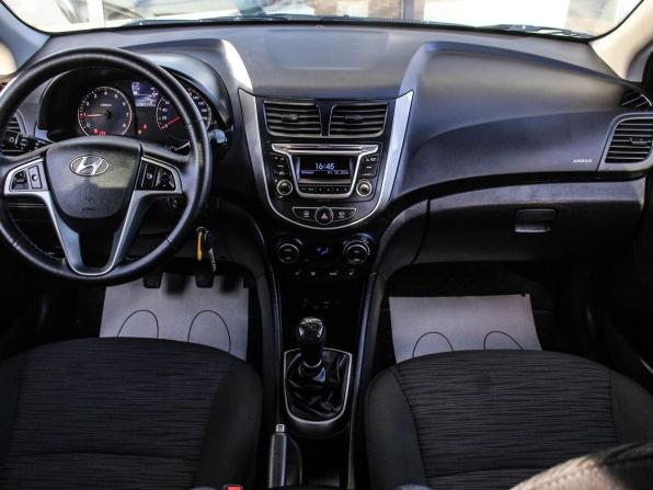 Hyundai Solaris I Рестайлинг с пробегом 2016 года, цена 982 900 рублей, 147150 км, седан, Автокод Объявления