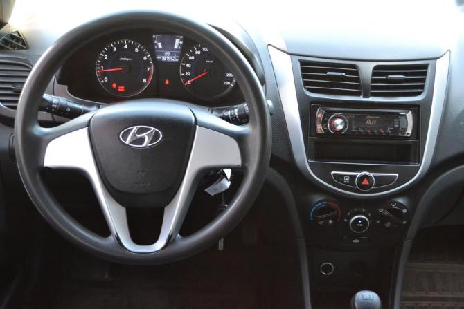 Hyundai Solaris I с пробегом 2012 года, цена 570 000 рублей, 197550 км, хэтчбек, Автокод Объявления