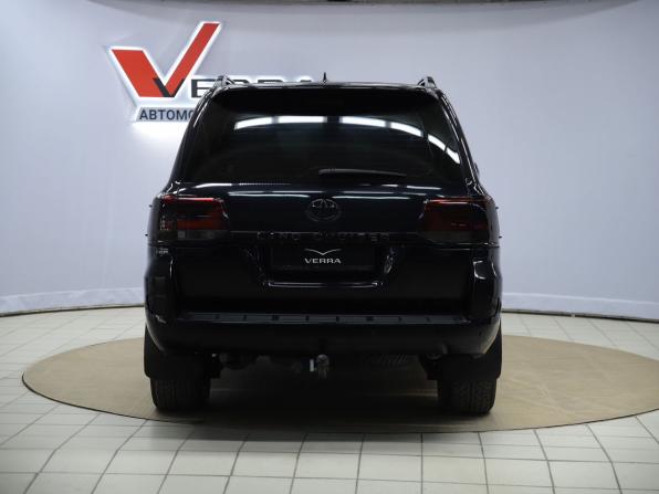 Toyota Land Cruiser 200 Series Рестайлинг 2 с пробегом 2015 года, цена 4 290 000 рублей, 246628 км, внедорожник, Автокод Объявления