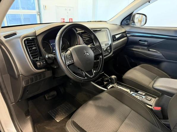 Mitsubishi Outlander III Рестайлинг 3 с пробегом 2019 года, цена 1 850 000 рублей, 188671 км, внедорожник, Автокод Объявления